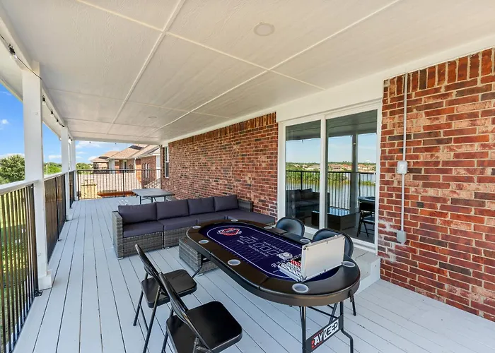 House - Amazing Views & Pool Arlington
